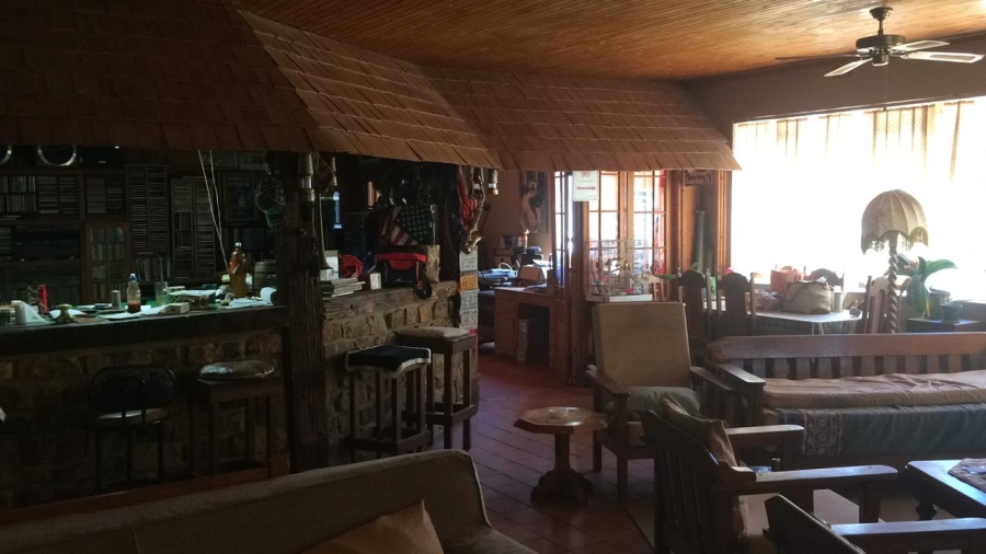 6 Bedroom Property for Sale in Odendaalsrus Free State